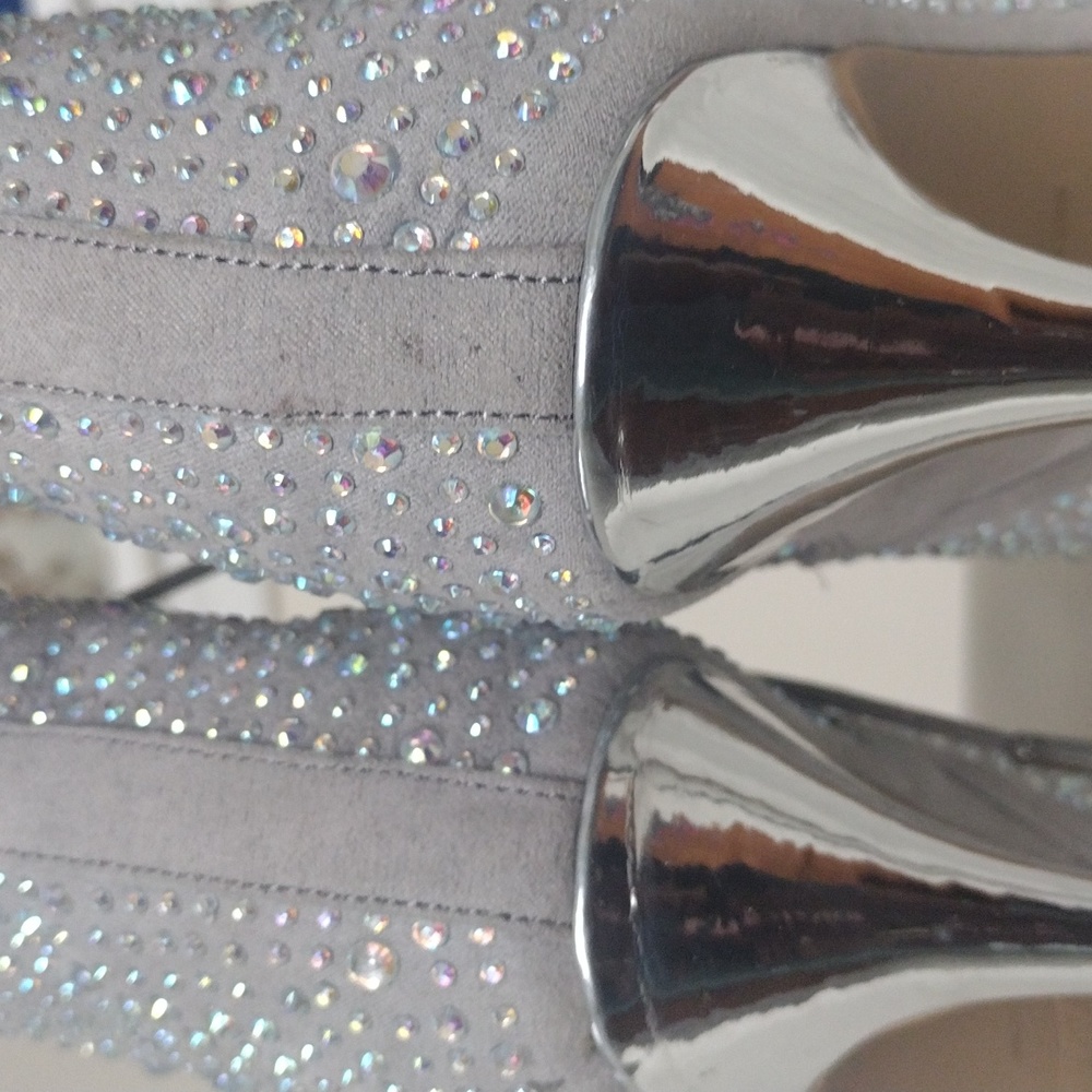 Shoes - Picture 8 of 8
